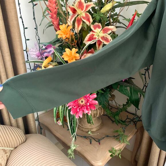 NWT Uniqlo Studio Ghibli Princess Mononoke Sweatshirt in Green Unisex - Picture 10 of 16